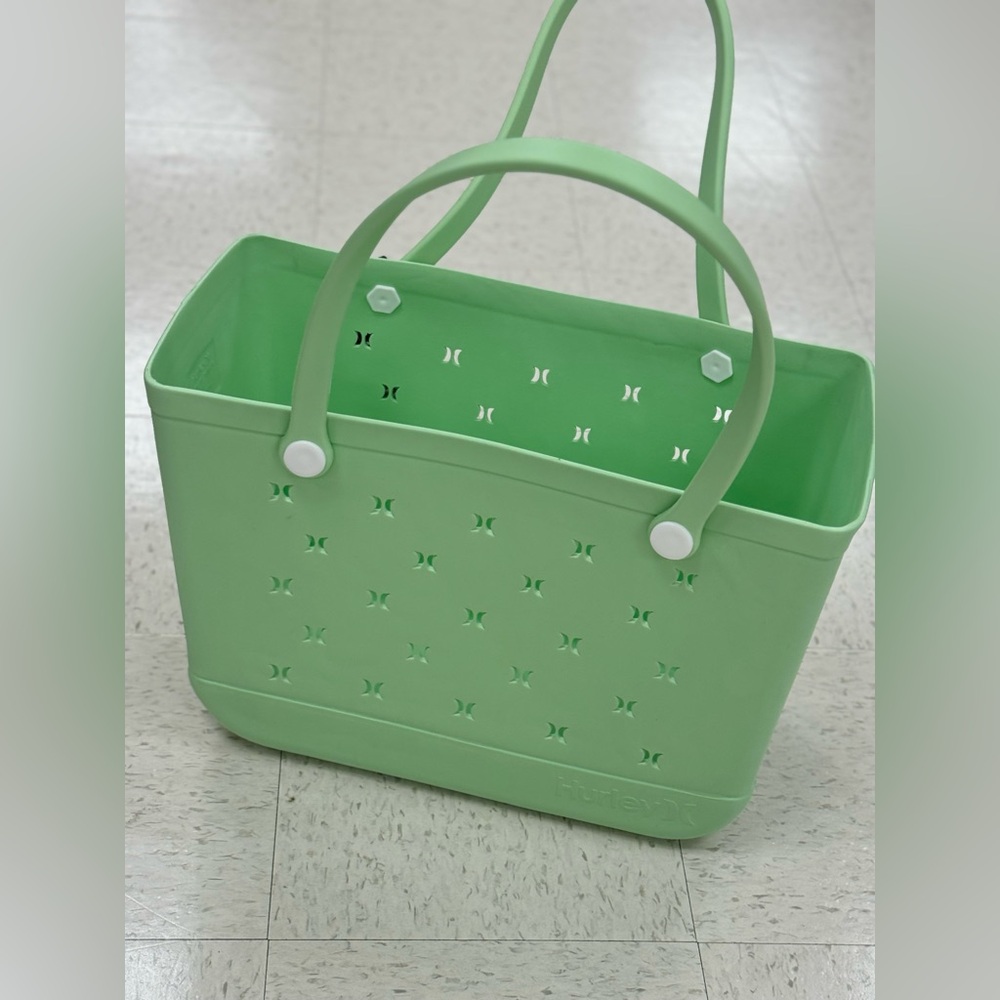hurley beach tote New 2024 

 19x9x13”
